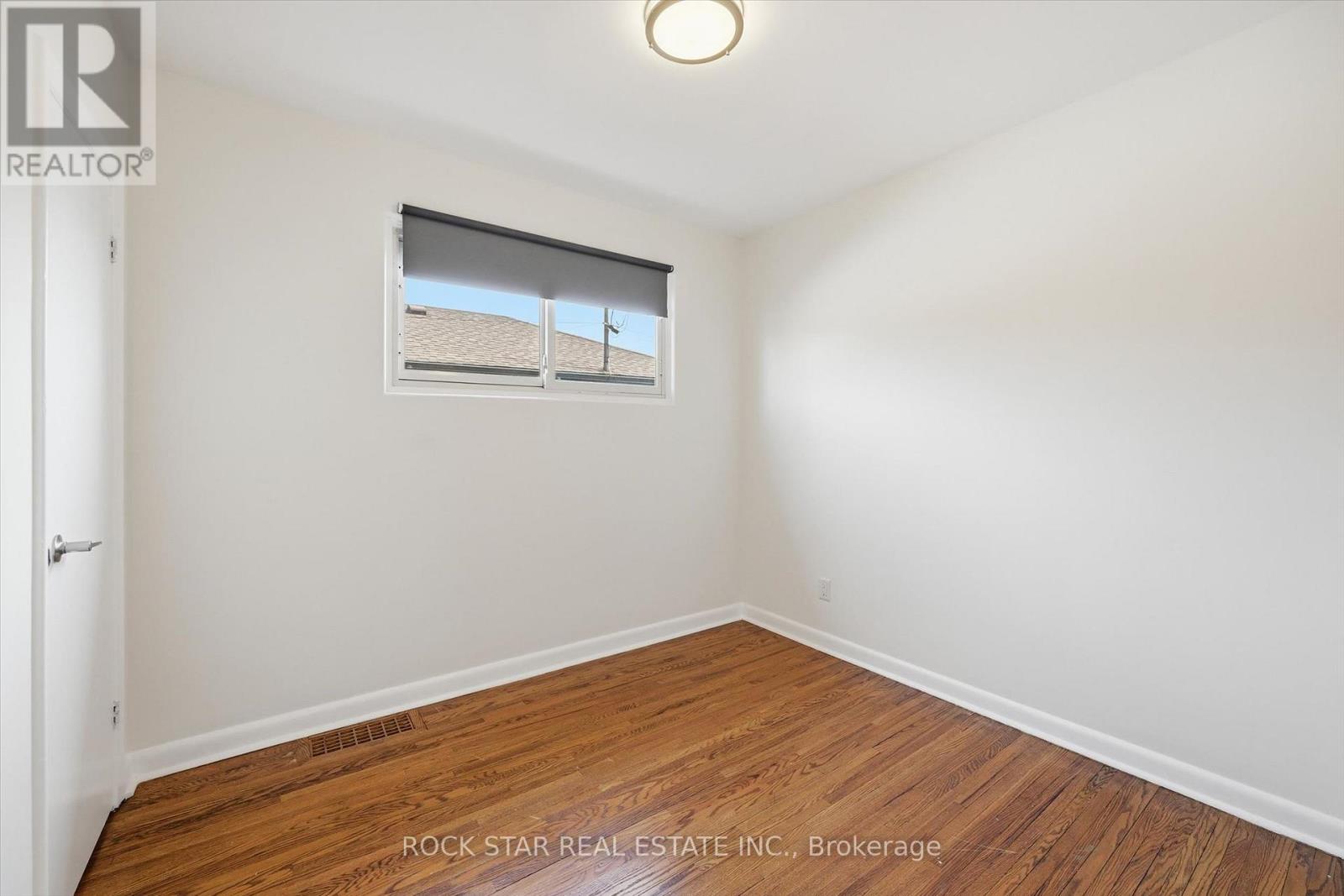 324 East 33rd Street, Hamilton, Ontario  L8V 3T8 - Photo 12 - X13010928