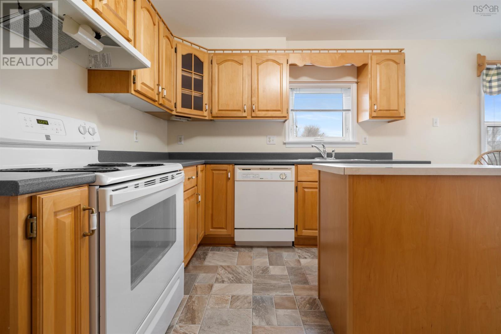 74 Louisburg Lane, Dartmouth, Nova Scotia  B2W 3B1 - Photo 10 - 202607738