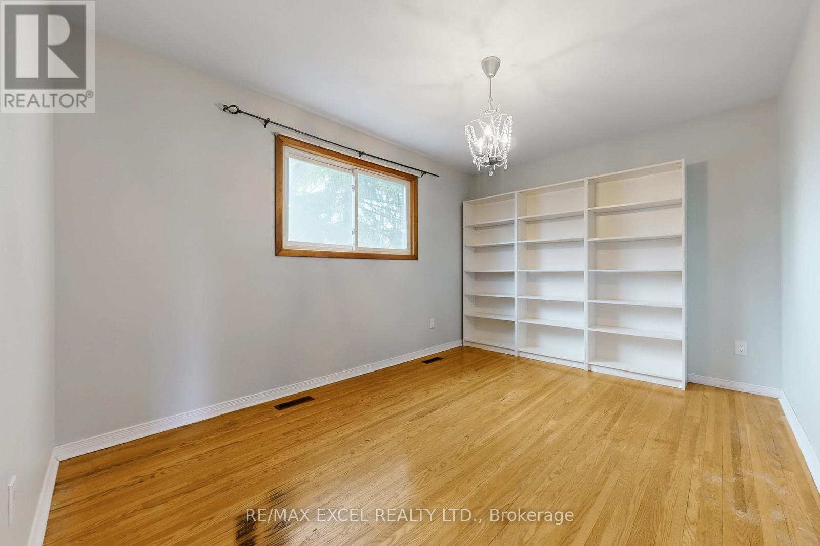 835 Legge Court, Newmarket, Ontario  L3Y 3J1 - Photo 22 - N12991508