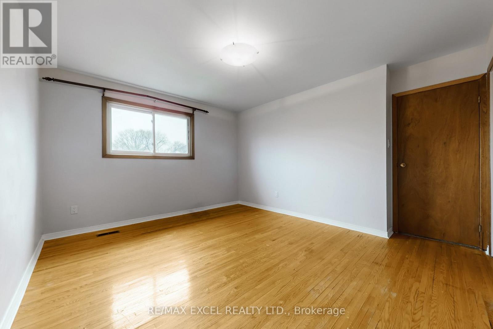 835 Legge Court, Newmarket, Ontario  L3Y 3J1 - Photo 25 - N12991508