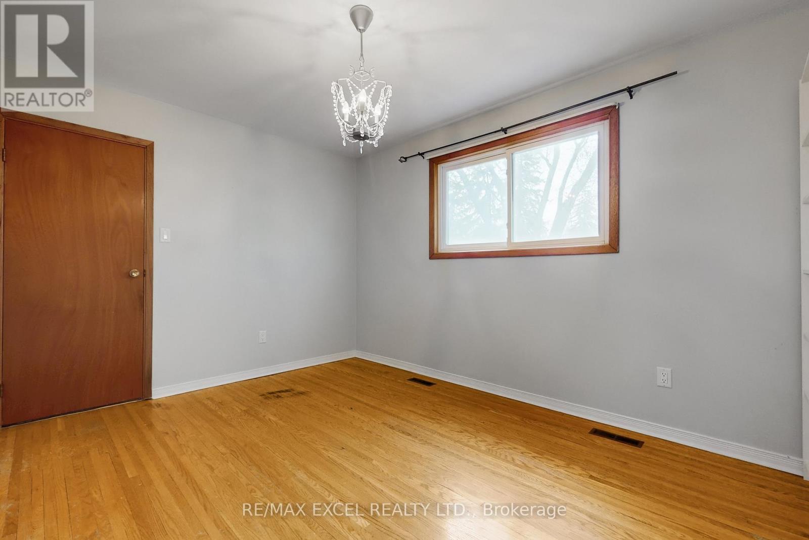 835 Legge Court, Newmarket, Ontario  L3Y 3J1 - Photo 23 - N12991508