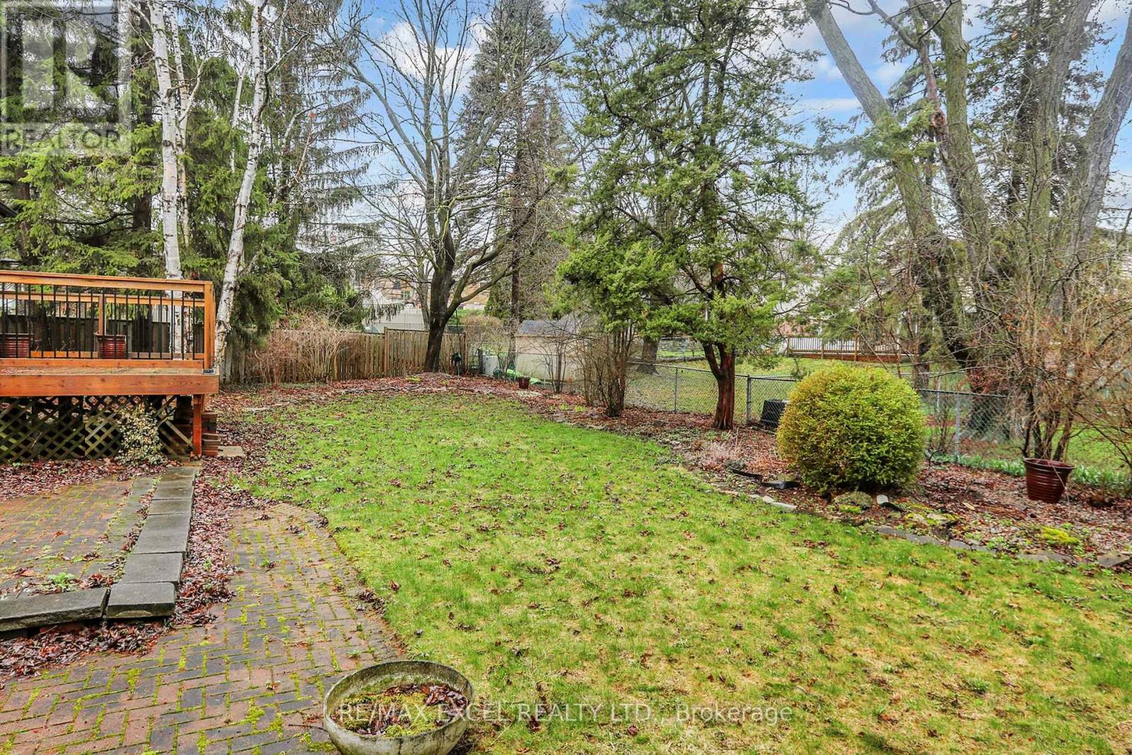 835 Legge Court, Newmarket, Ontario  L3Y 3J1 - Photo 39 - N12991508