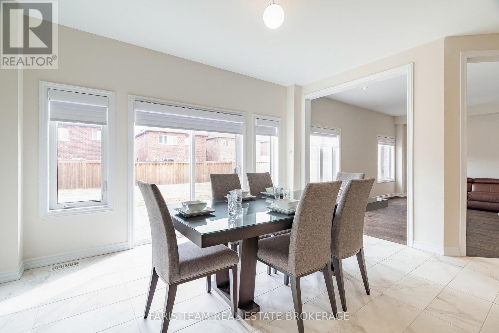 1559 Farrow Crescent, Innisfil, Ontario  L9S 0L6 - Photo 15 - N12994818