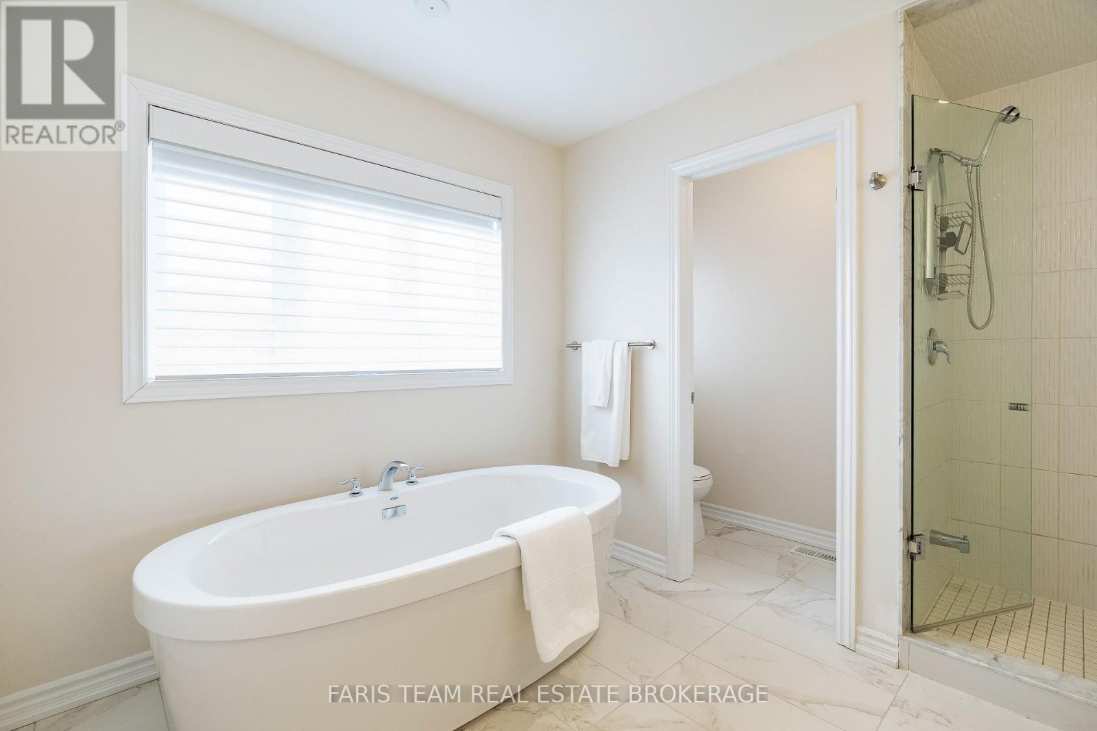 1559 Farrow Crescent, Innisfil, Ontario  L9S 0L6 - Photo 28 - N12994818