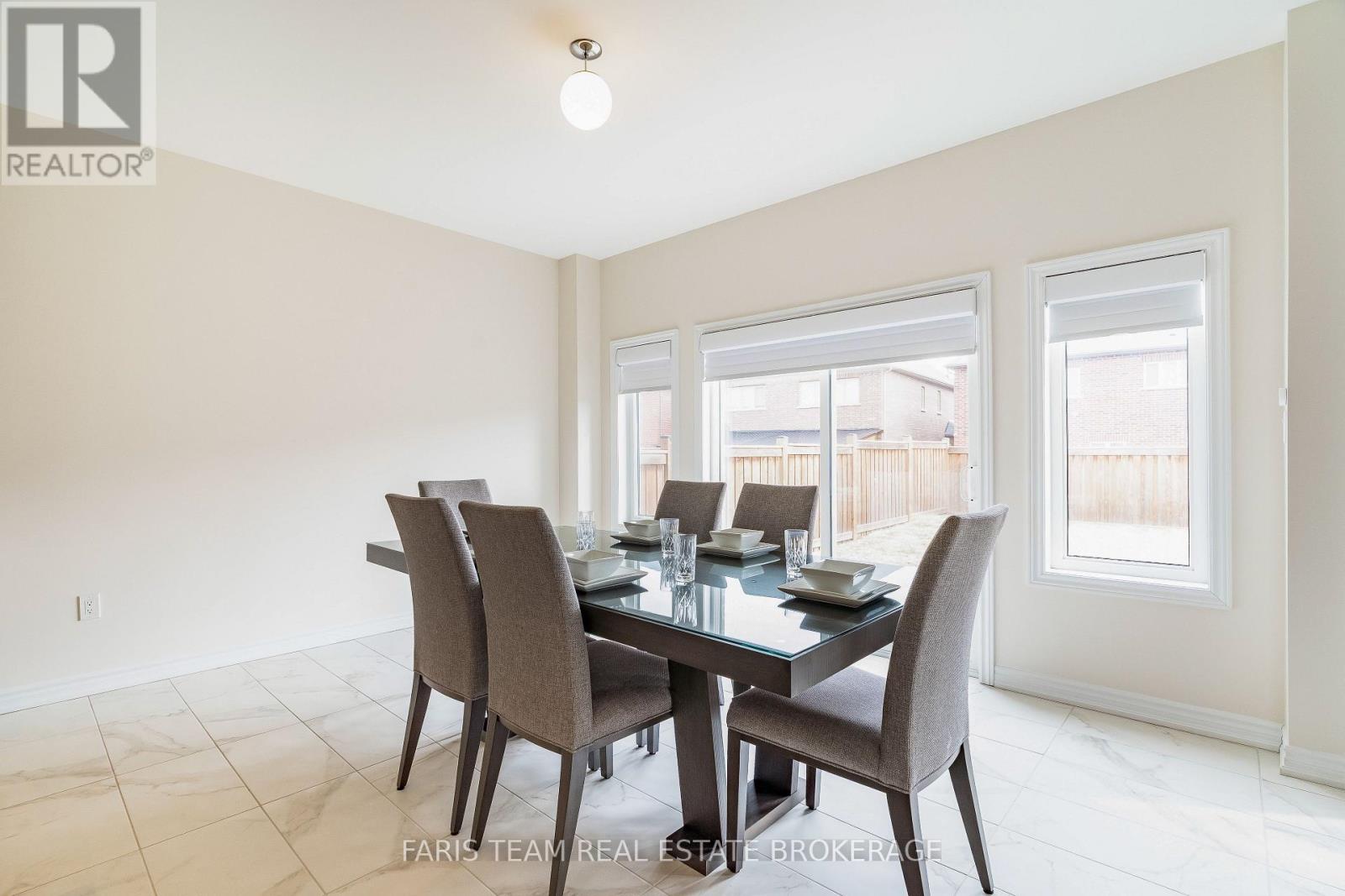 1559 Farrow Crescent, Innisfil, Ontario  L9S 0L6 - Photo 14 - N12994818