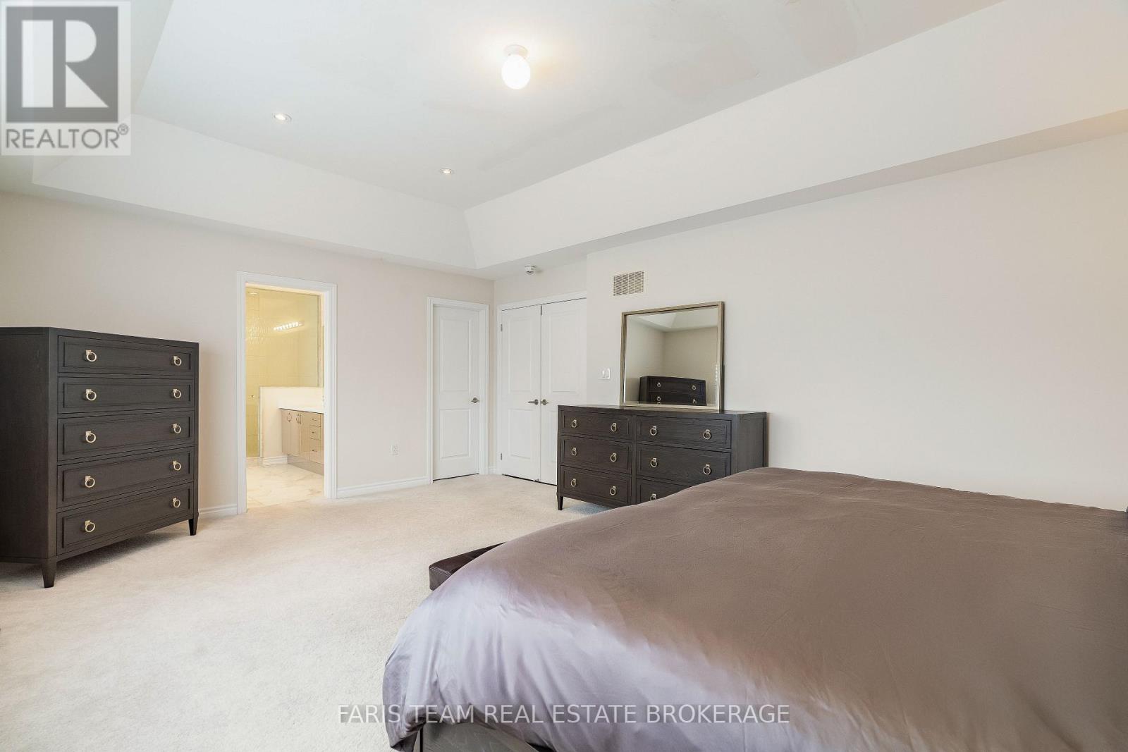 1559 Farrow Crescent, Innisfil, Ontario  L9S 0L6 - Photo 25 - N12994818