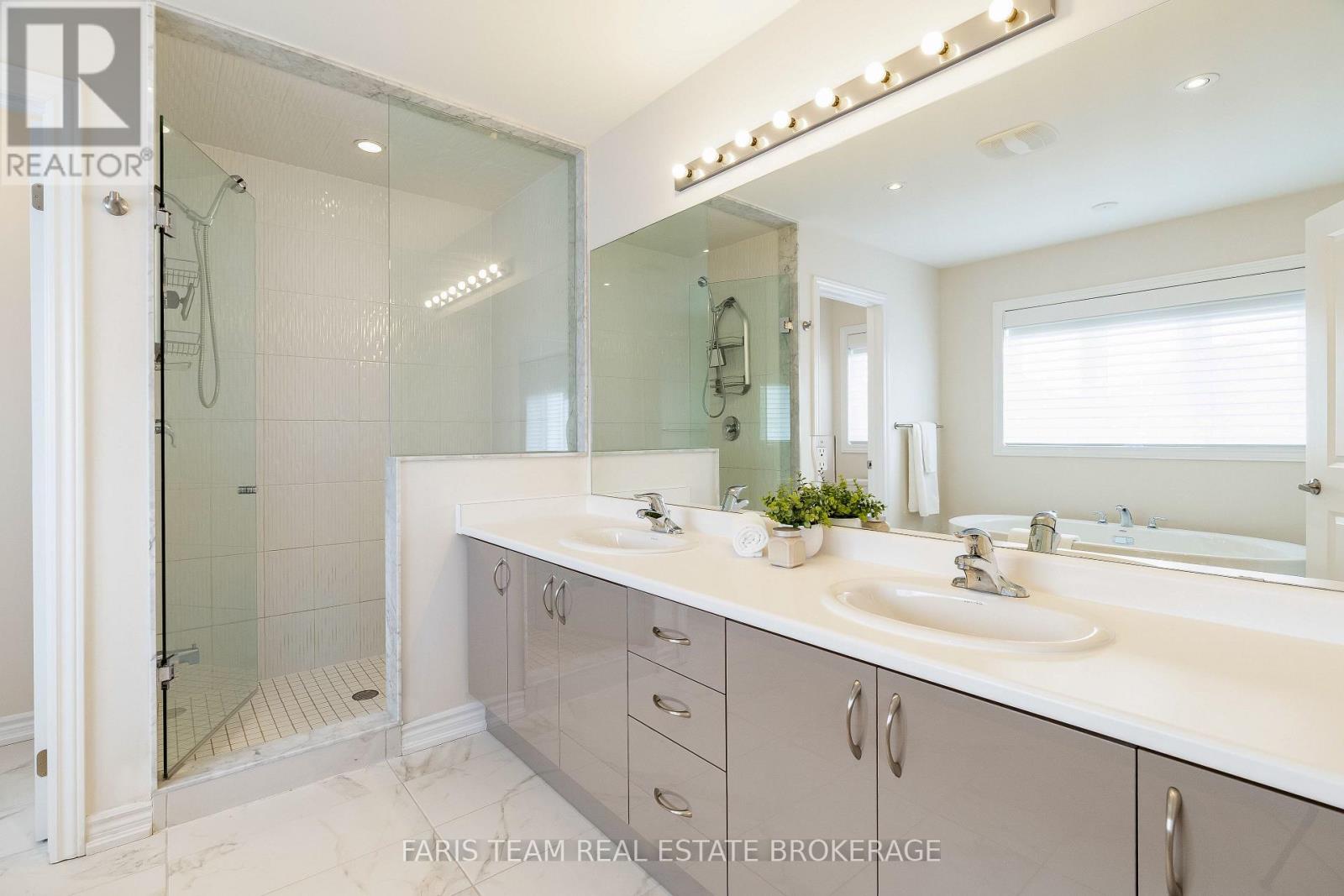 1559 Farrow Crescent, Innisfil, Ontario  L9S 0L6 - Photo 27 - N12994818