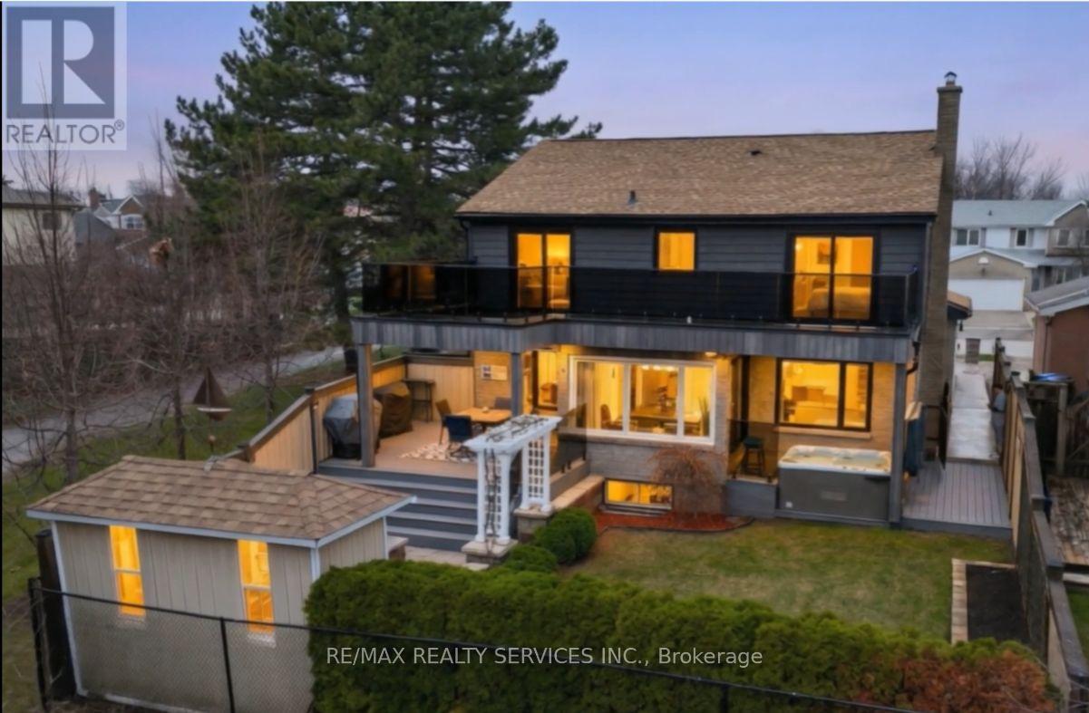 55 Northampton Street, Brampton, Ontario  L6S 3Z6 - Photo 2 - W13008372