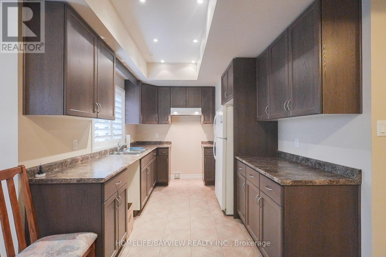 B1 - 70 Willowrun Drive, Kitchener, Ontario  N2A 0J3 - Photo 9 - X13010626