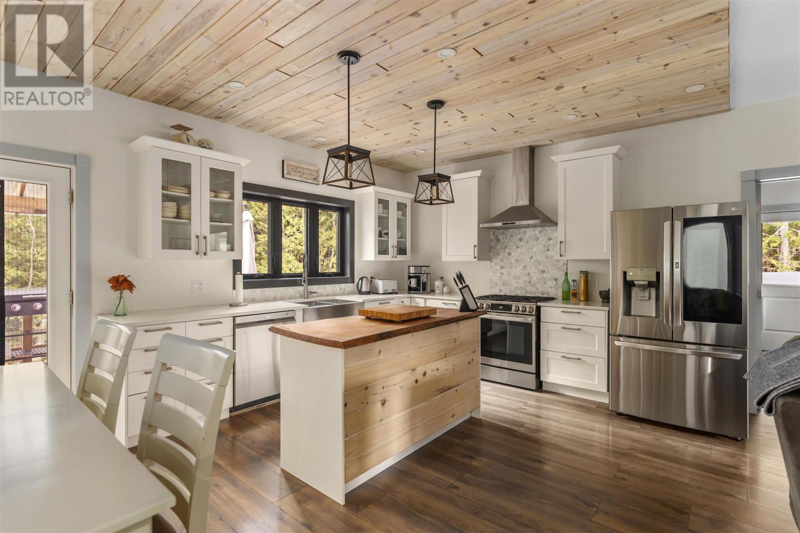 12 Lake Dr, Blind River, Ontario  P0R 1B0 - Photo 13 - SM260640