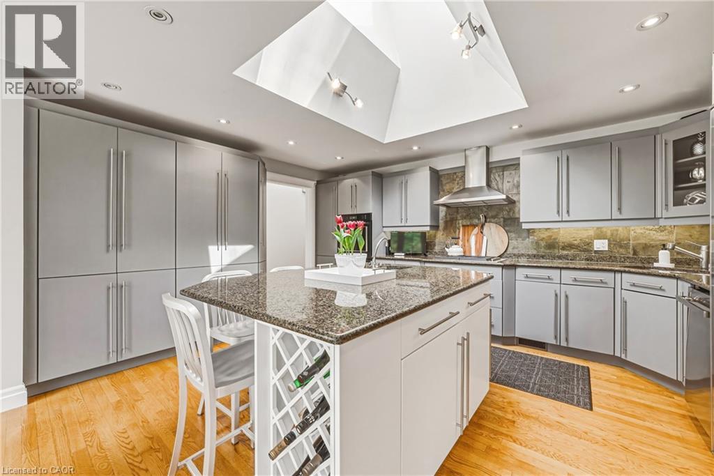 7 Colonial Crescent, Oakville, Ontario  L6J 4K8 - Photo 15 - 40819542