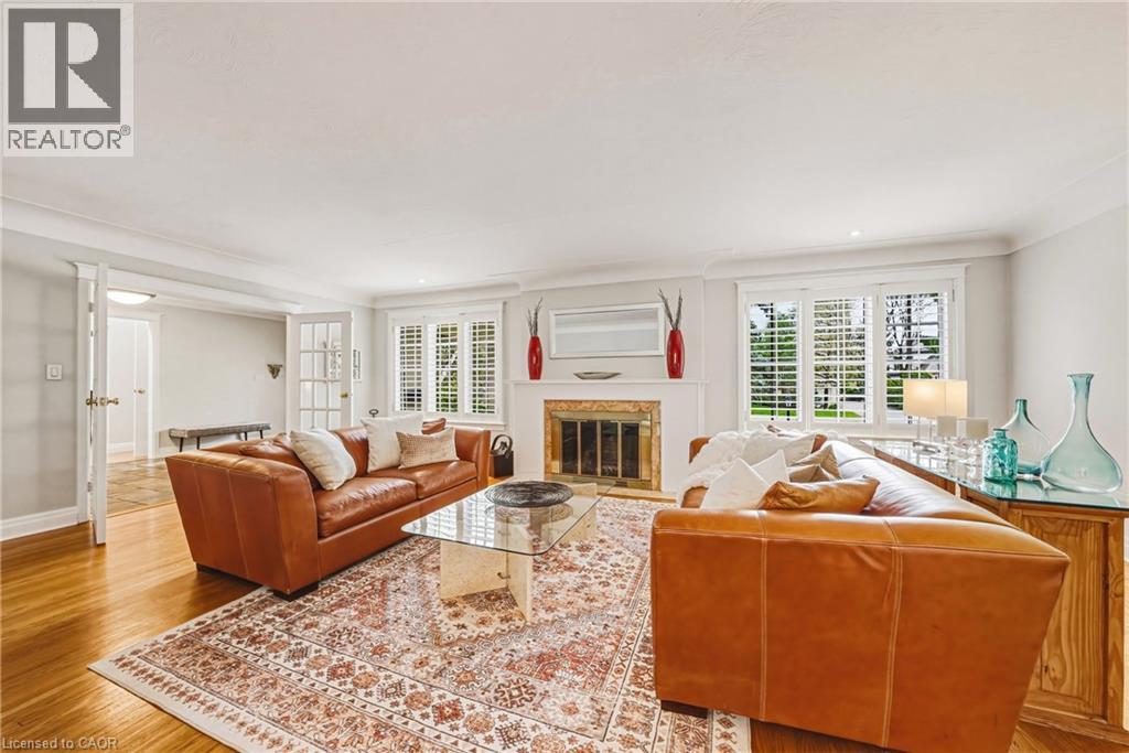 7 Colonial Crescent, Oakville, Ontario  L6J 4K8 - Photo 9 - 40819542