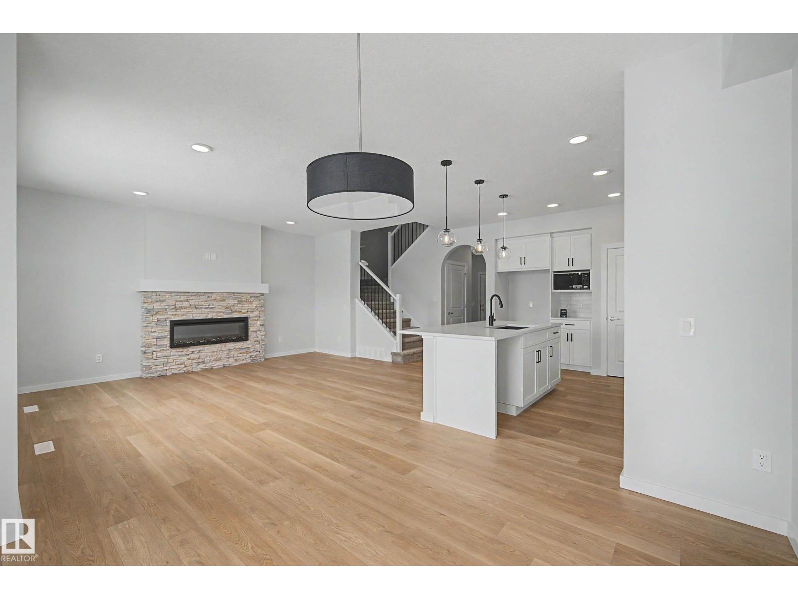 5433 Hawthorn Run Sw, Edmonton, Alberta  T6X 3K5 - Photo 2 - E4472943