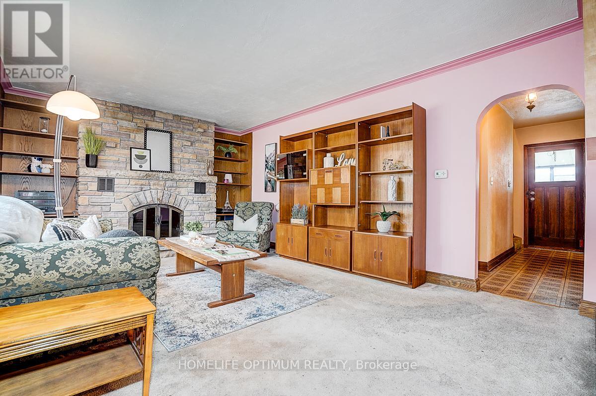 16 Ayre Point Road, Toronto, Ontario  M1M 1G5 - Photo 8 - E12962638