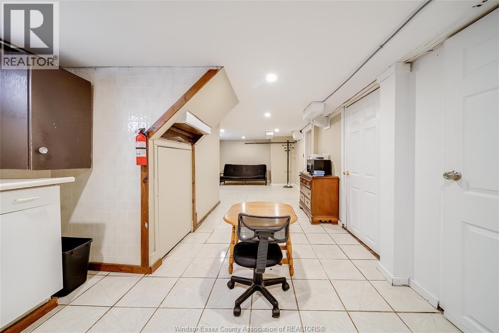 431 Randolph Unit# Lower, Windsor, Ontario  N9B 2T5 - Photo 13 - 26008420