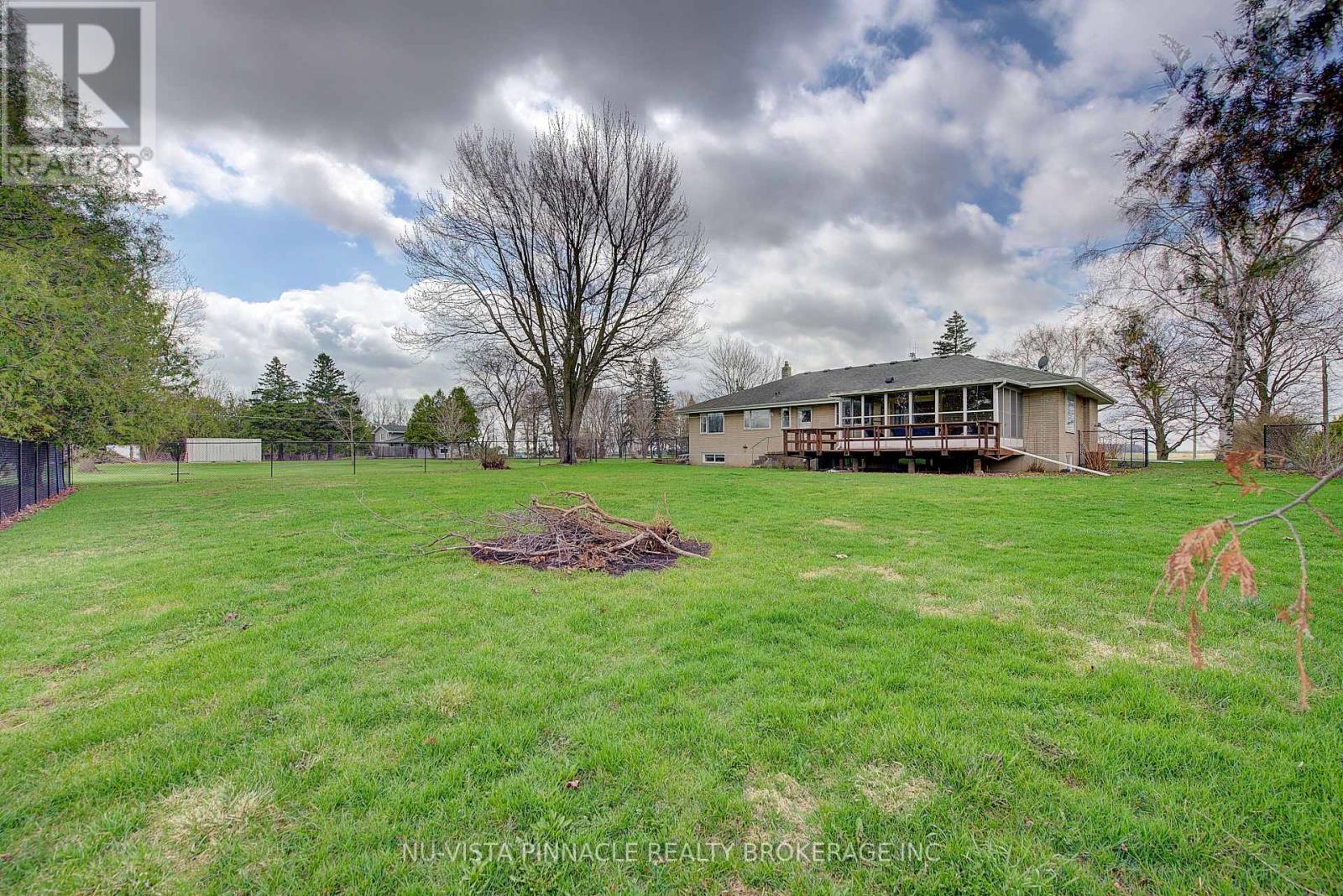 21752 Richmond Street, Middlesex Centre, Ontario  N5X 4B2 - Photo 41 - X13002698