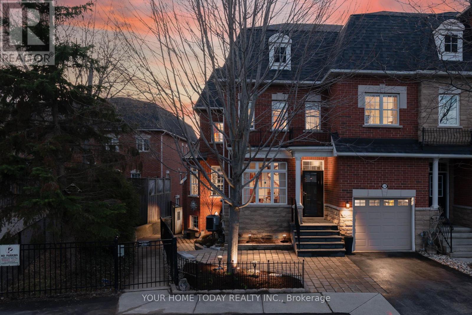 24 WESLEYAN STREET, Halton Hills, Ontario