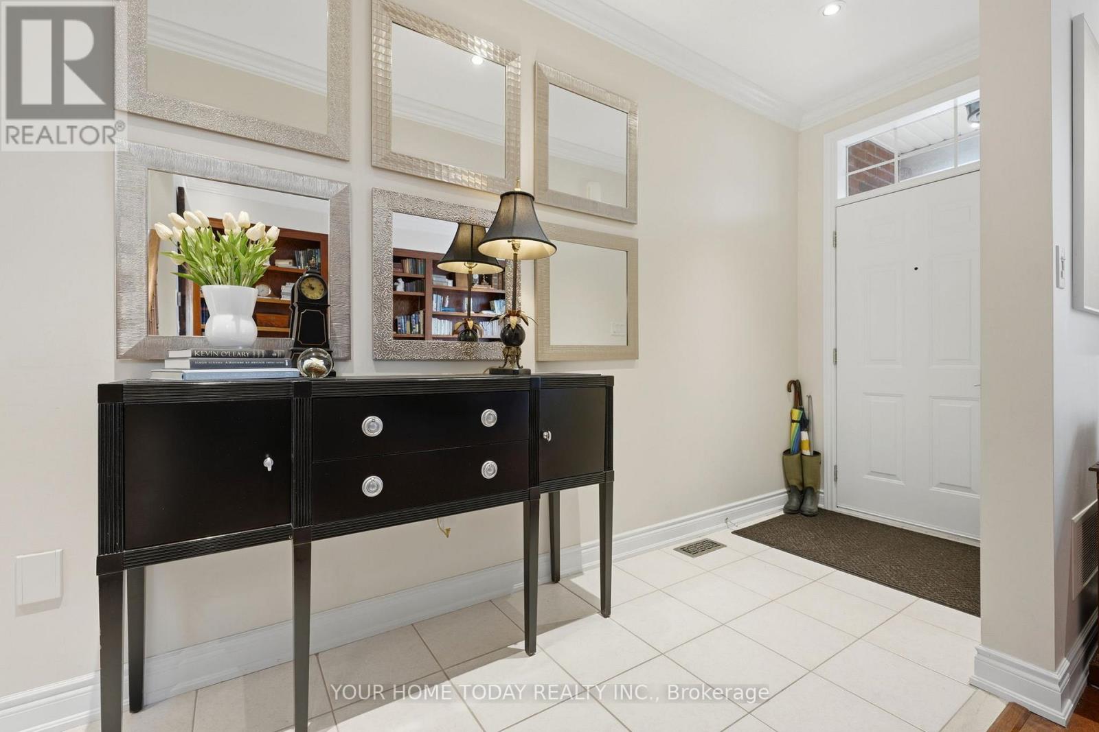 24 Wesleyan Street, Halton Hills, Ontario  L7G 2E1 - Photo 5 - W13007770