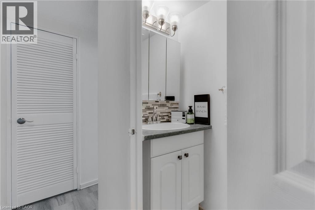 120 Duke Street Unit# 504, Hamilton, Ontario  L8P 4T1 - Photo 37 - 40821720