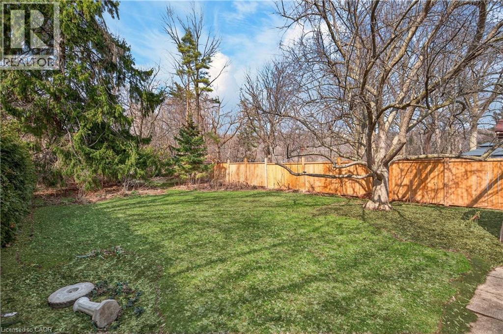 34 Helen Street, Dundas, Ontario  L9H 1N3 - Photo 31 - 40821715