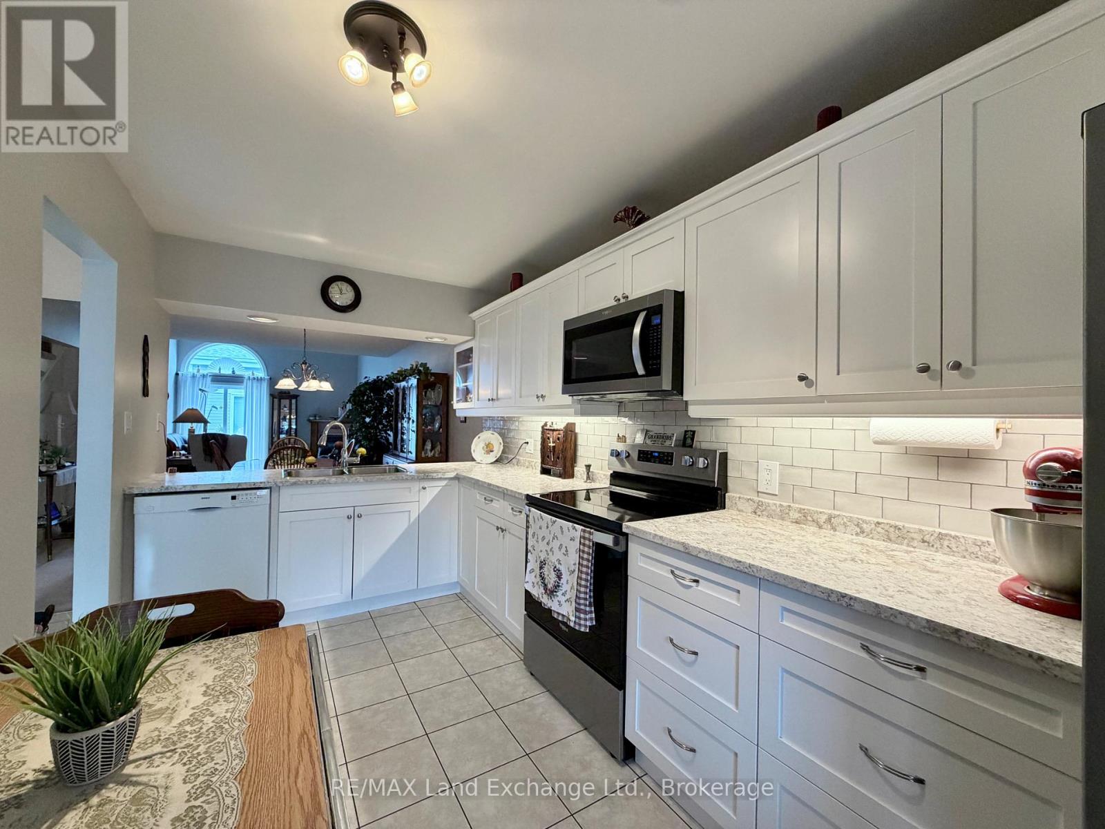 30 - 914 Arlington Street, Saugeen Shores, Ontario  N0H 2C4 - Photo 5 - X13010970