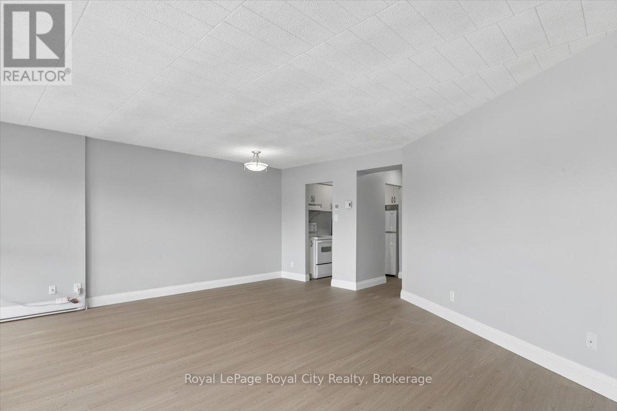 512 - 91 Conroy Crescent, Guelph, Ontario  N1G 2V5 - Photo 6 - X13011026