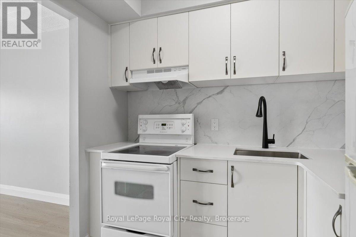 512 - 91 Conroy Crescent, Guelph, Ontario  N1G 2V5 - Photo 9 - X13011026