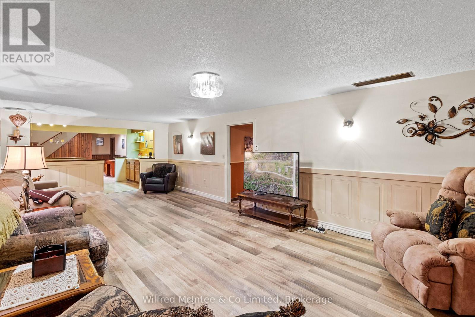 333424 Concession 1, West Grey, Ontario  N0G 1R0 - Photo 24 - X13011092