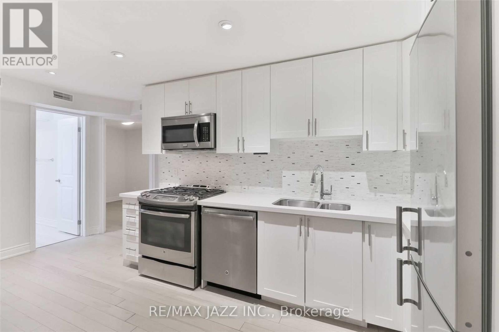 103 - 1303 Bayview Avenue, Toronto, Ontario  M4G 2Z8 - Photo 13 - C13010942