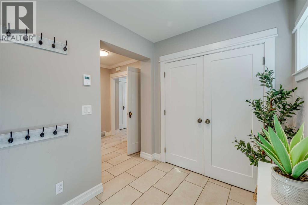 4334 Passchendaele Road SW, Calgary, Alberta  T2T 6A8 - Photo 8 - A2295741