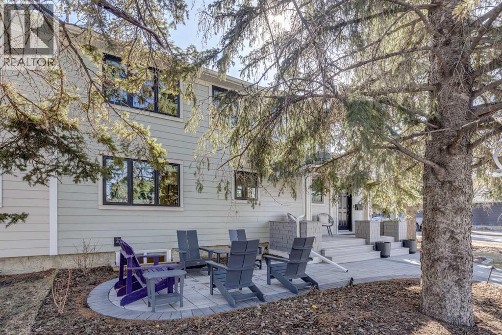 4334 Passchendaele Road SW, Calgary, Alberta  T2T 6A8 - Photo 3 - A2295741