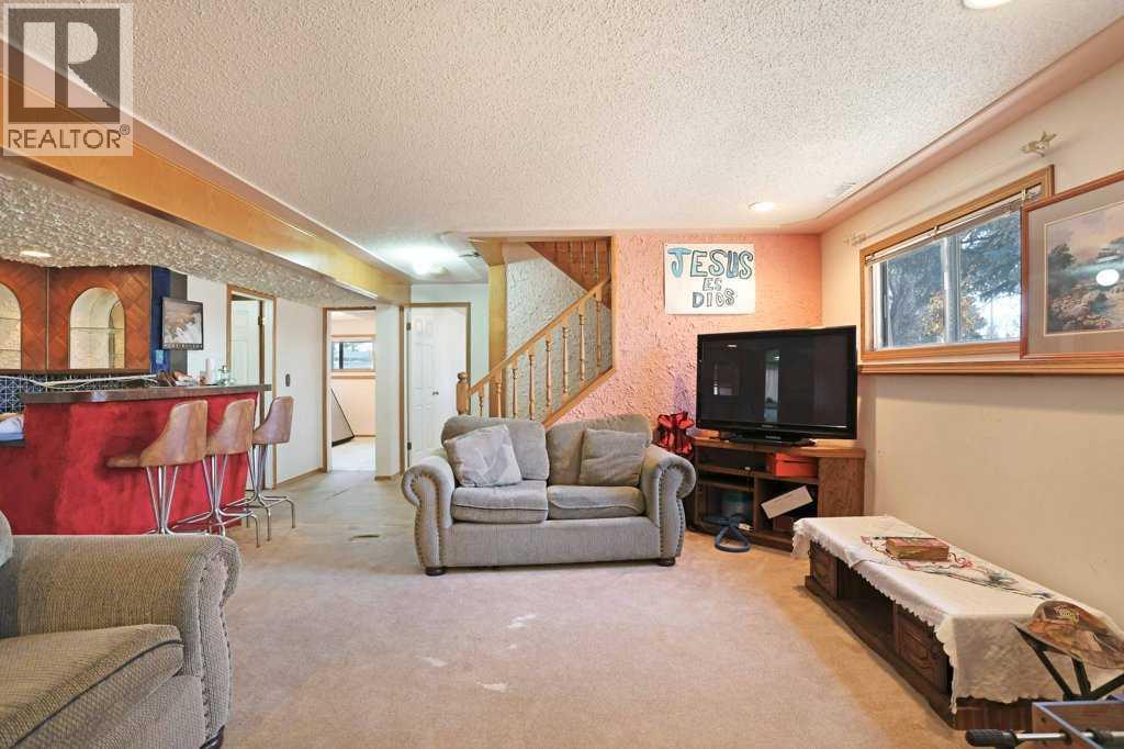 40 Chralesworth Crescent E, Brooks, Alberta  T1R 0H3 - Photo 27 - A2300054