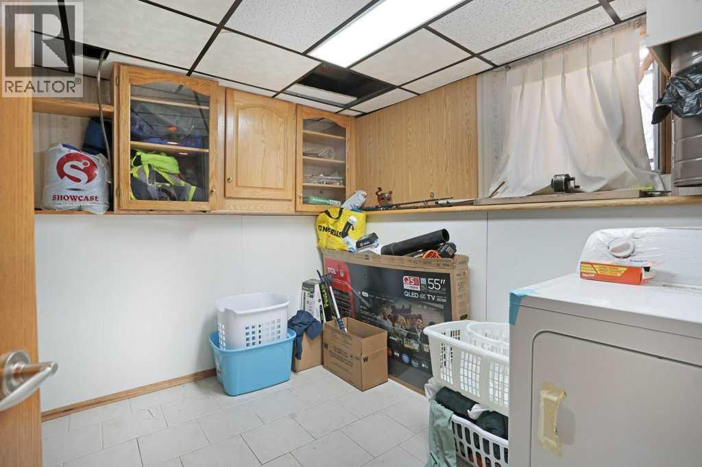 40 Chralesworth Crescent E, Brooks, Alberta  T1R 0H3 - Photo 35 - A2300054