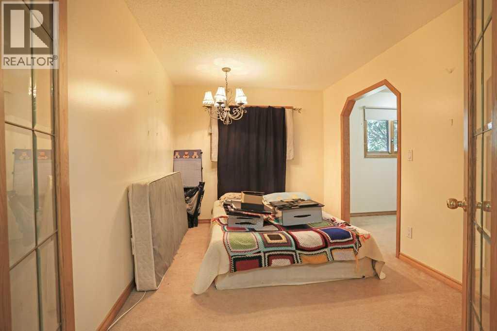 40 Chralesworth Crescent E, Brooks, Alberta  T1R 0H3 - Photo 21 - A2300054