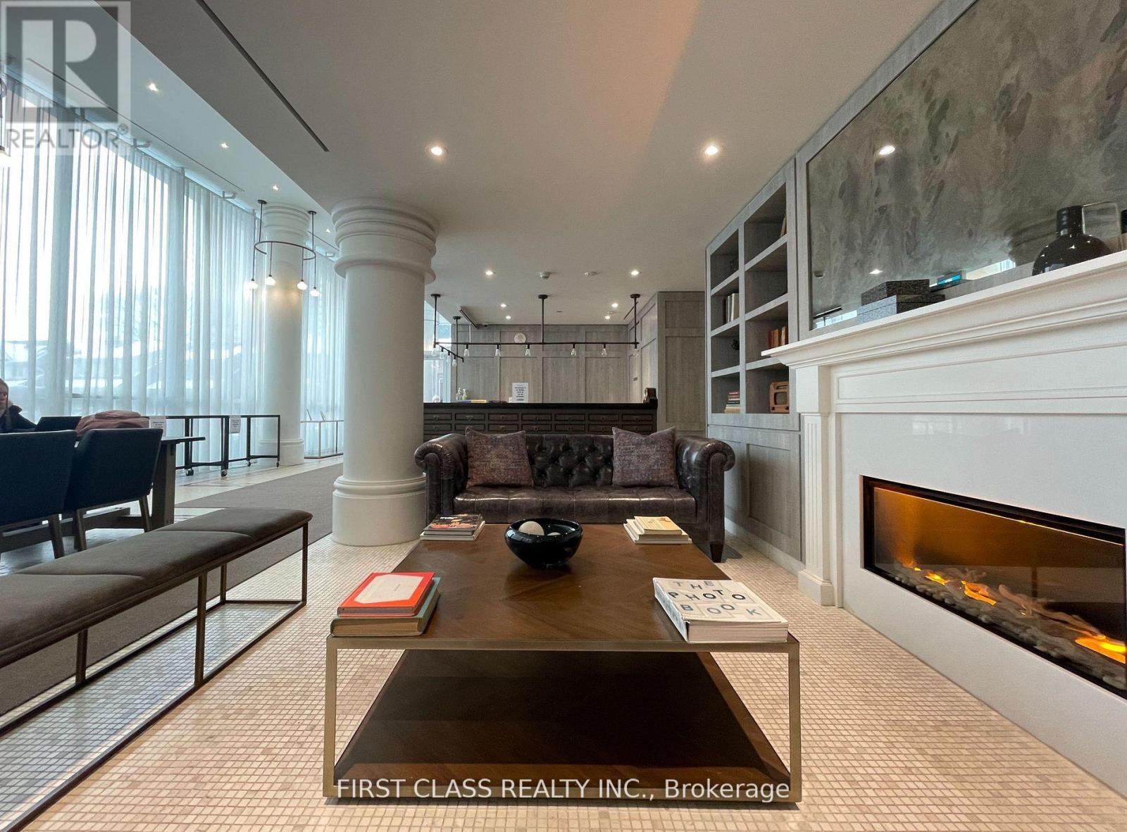 2513 - 33 Helendale Avenue, Toronto, Ontario  M4R 1C5 - Photo 2 - C13010940