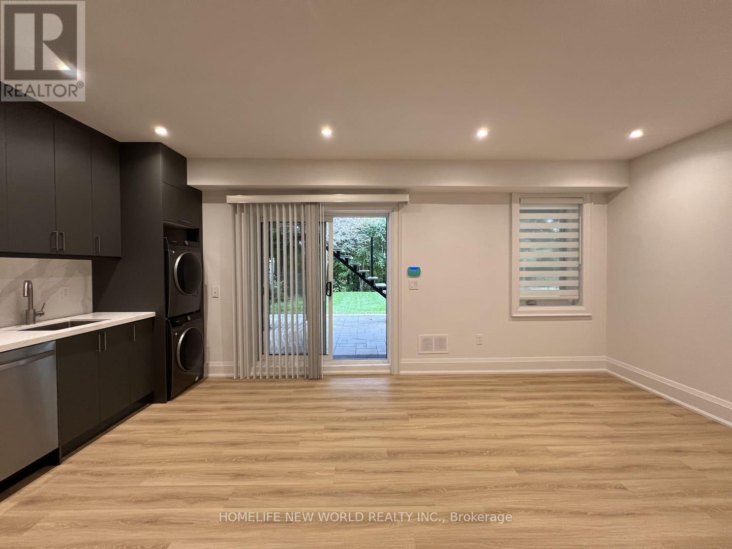 B - 51 Clarinda Drive, Toronto, Ontario  M2K 2V2 - Photo 3 - C13010988