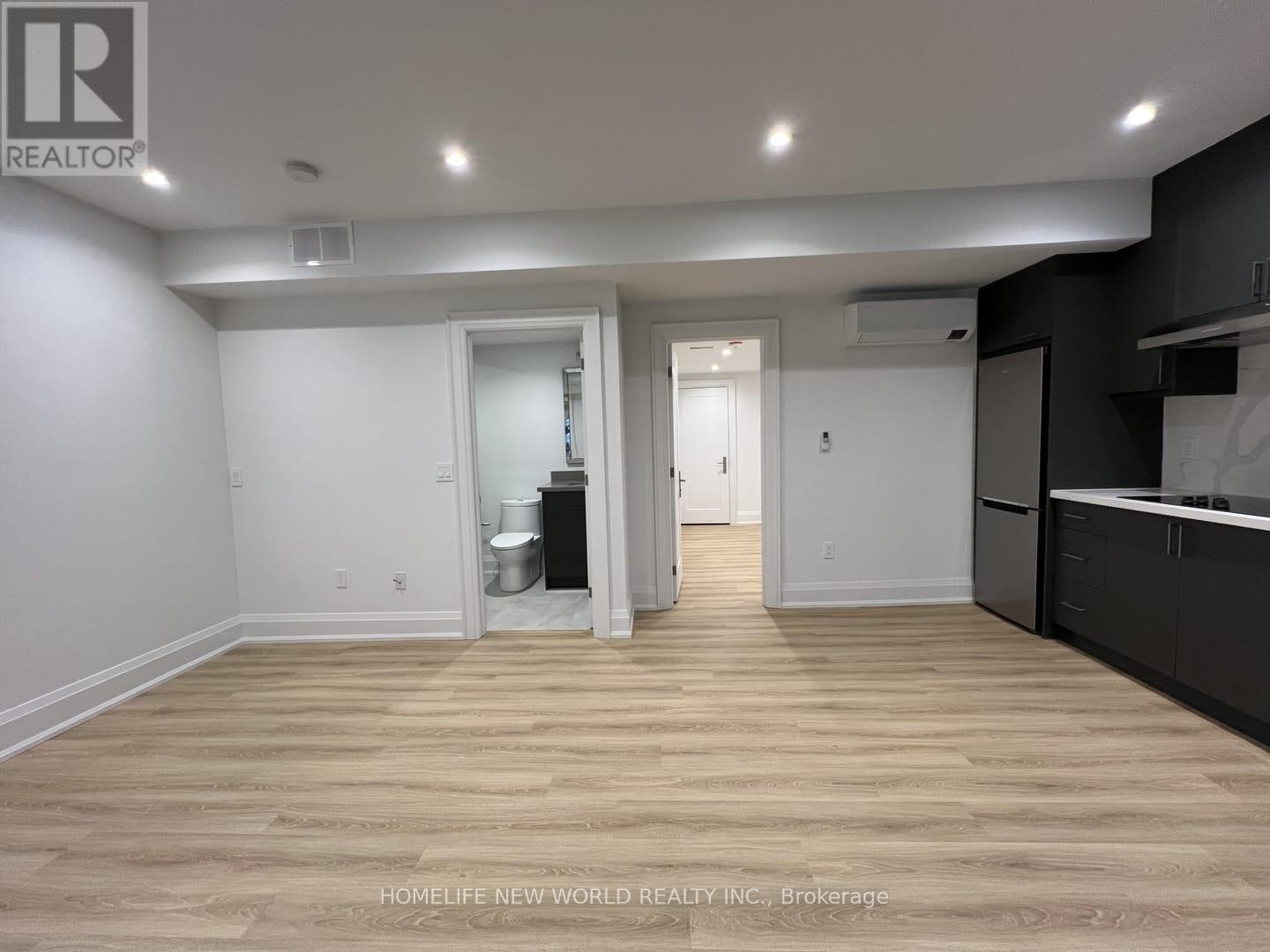 B - 51 Clarinda Drive, Toronto, Ontario  M2K 2V2 - Photo 5 - C13010988