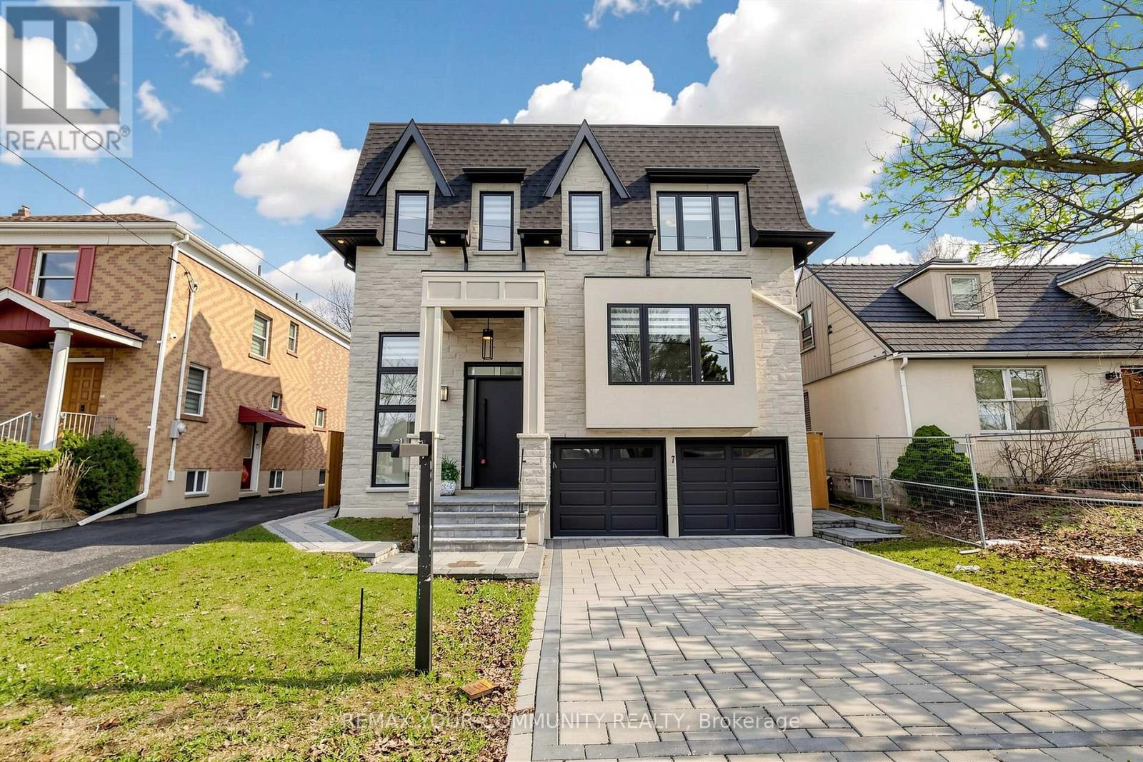 97 Ranee Avenue, Toronto (Englemount-Lawrence), Ontario  M6A 1N1 - Photo 1 - C13010992