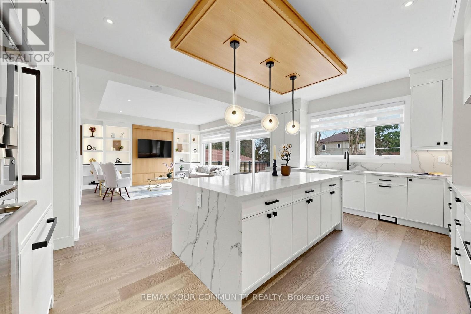 97 Ranee Avenue, Toronto (Englemount-Lawrence), Ontario  M6A 1N1 - Photo 14 - C13010992