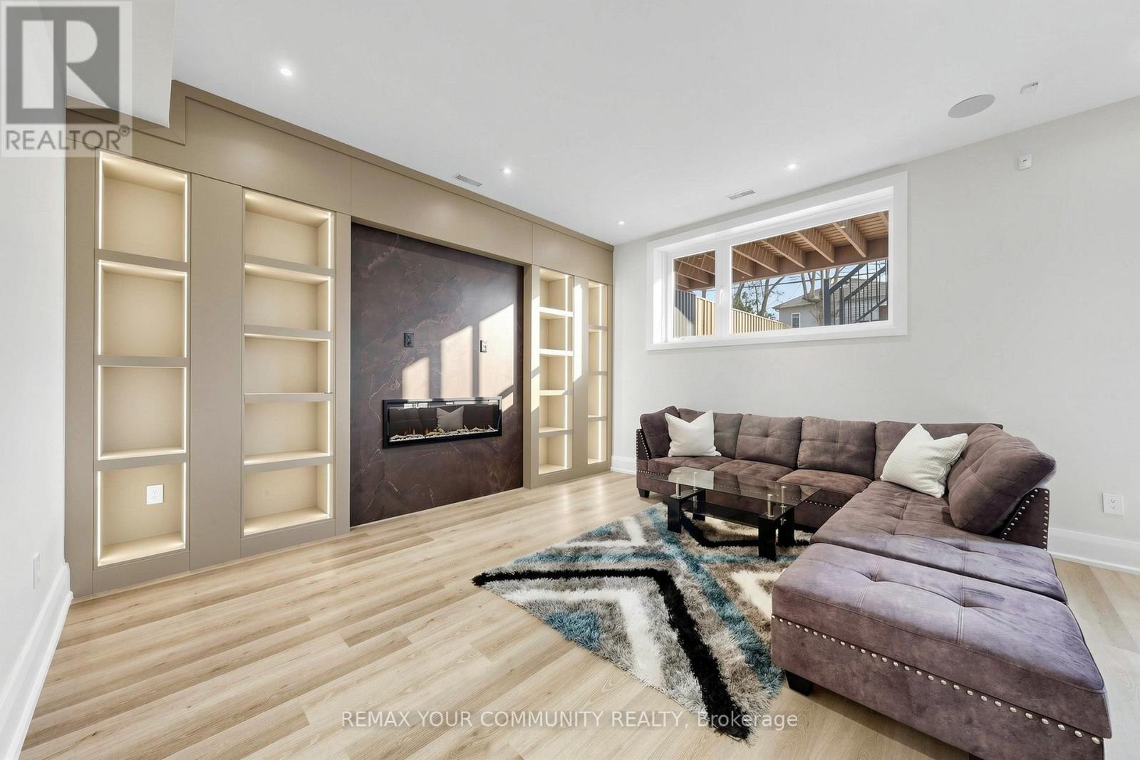 97 Ranee Avenue, Toronto (Englemount-Lawrence), Ontario  M6A 1N1 - Photo 38 - C13010992