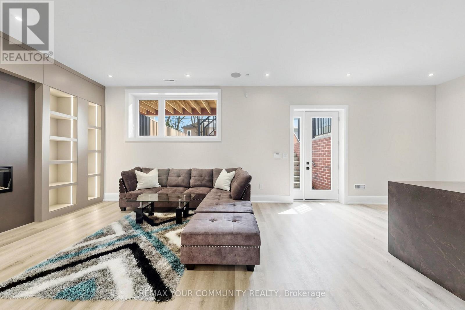 97 Ranee Avenue, Toronto (Englemount-Lawrence), Ontario  M6A 1N1 - Photo 39 - C13010992