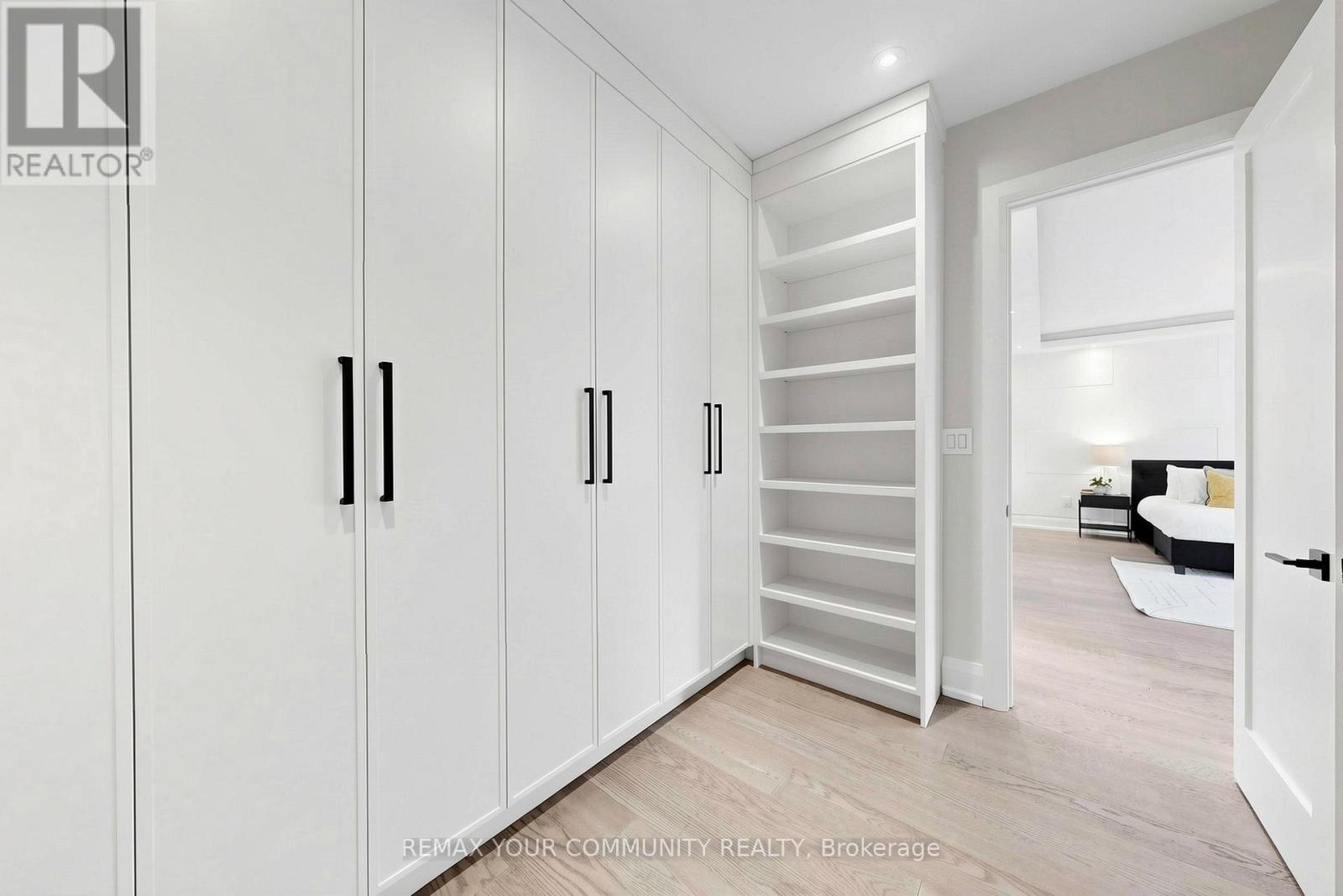 97 Ranee Avenue, Toronto (Englemount-Lawrence), Ontario  M6A 1N1 - Photo 50 - C13010992