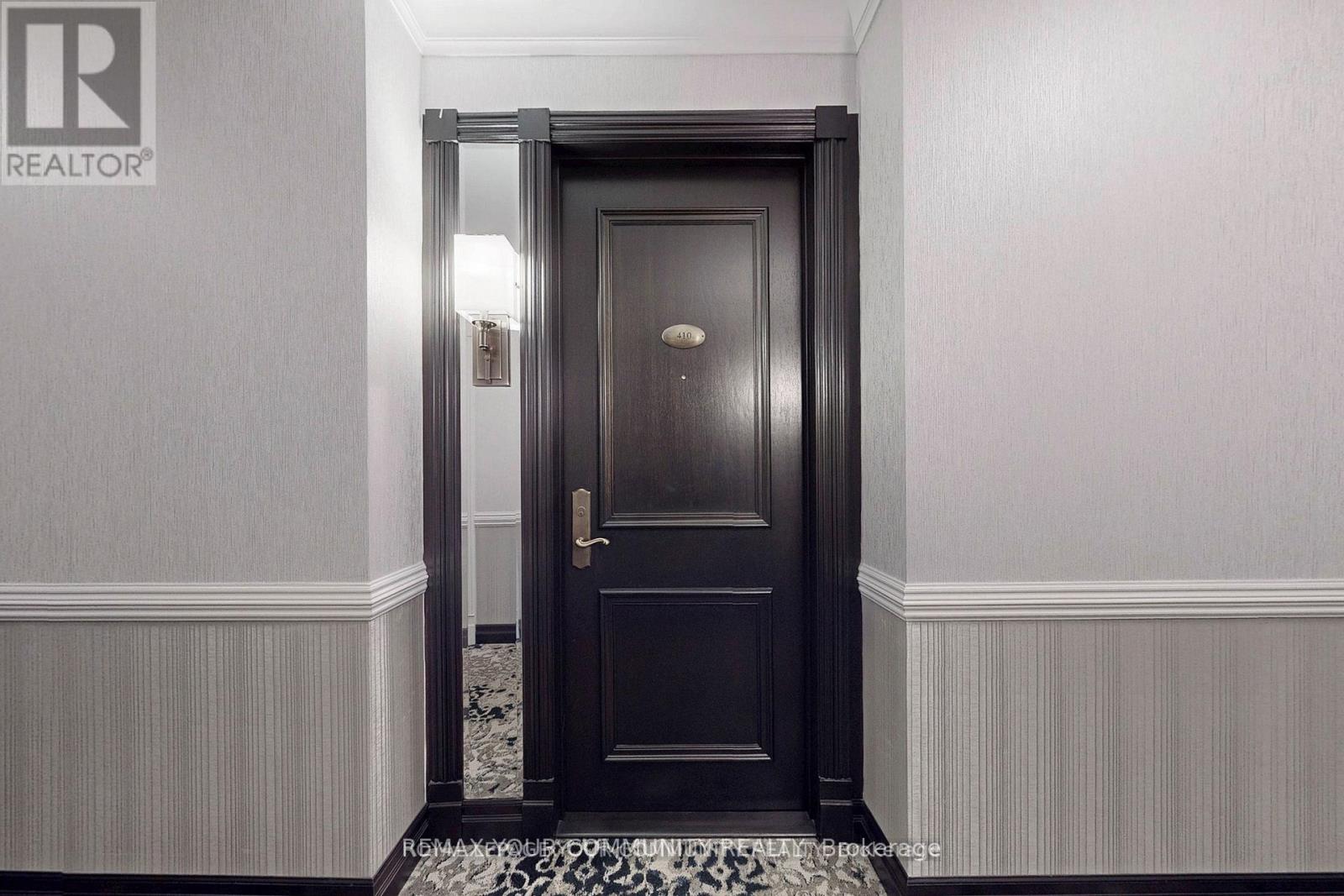 410 - 10 Old York Mills Road, Toronto, Ontario  M2P 2G9 - Photo 8 - C13011002