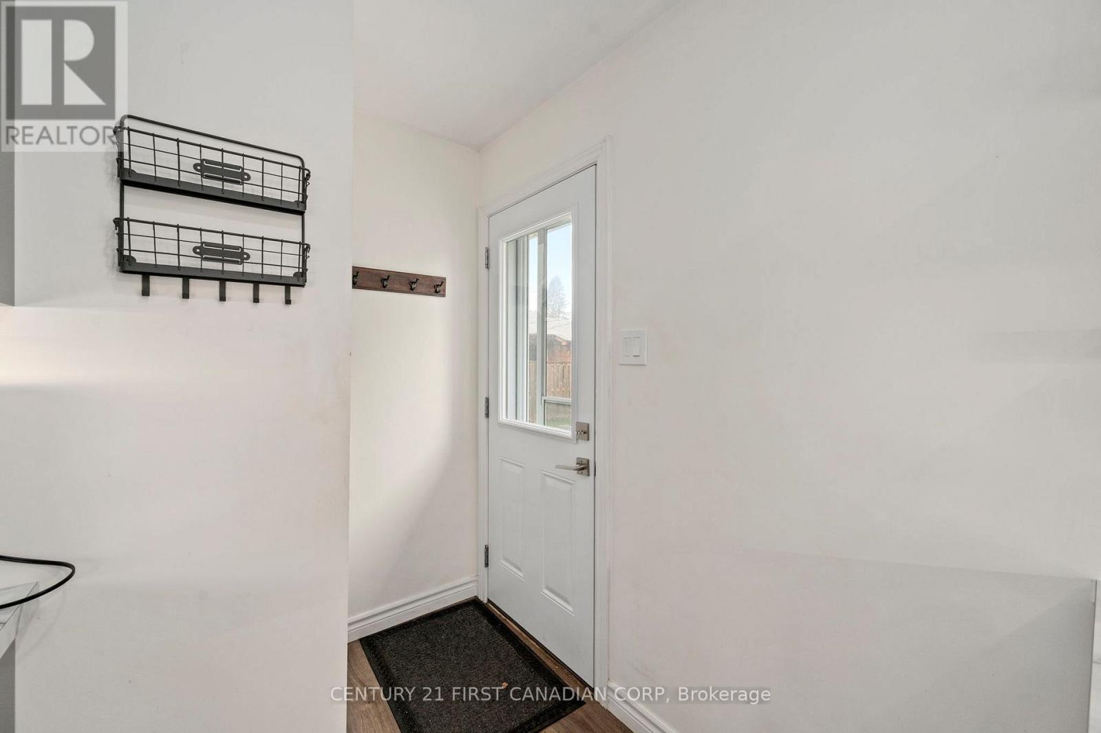 6 Breton Park Crescent, London East, Ontario  N5W 1N1 - Photo 16 - X13010962