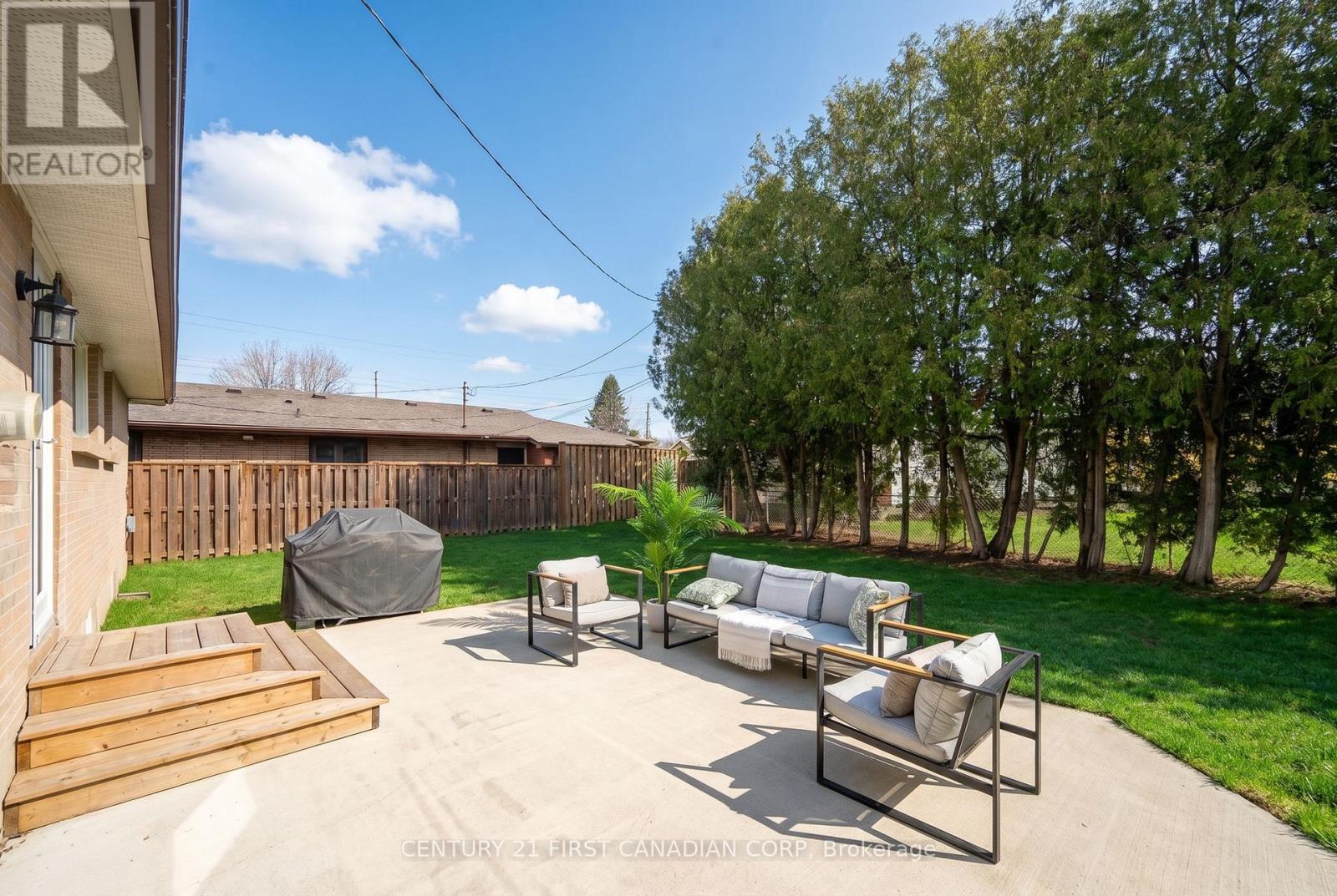 6 Breton Park Crescent, London East, Ontario  N5W 1N1 - Photo 24 - X13010962