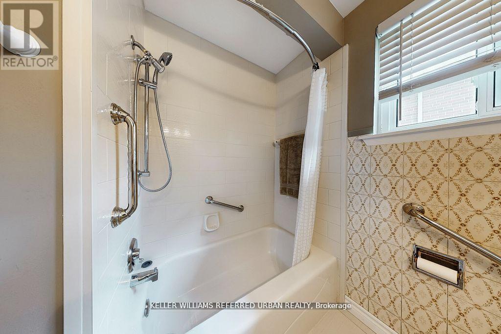 11 Midcroft Drive, Toronto, Ontario  M1S 1W9 - Photo 25 - E13010958