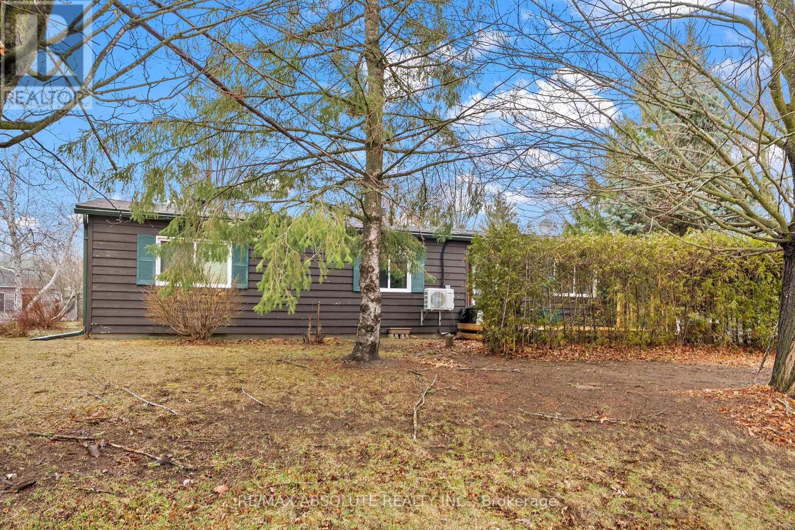 235 POOLE STREET, McNab/Braeside, Ontario