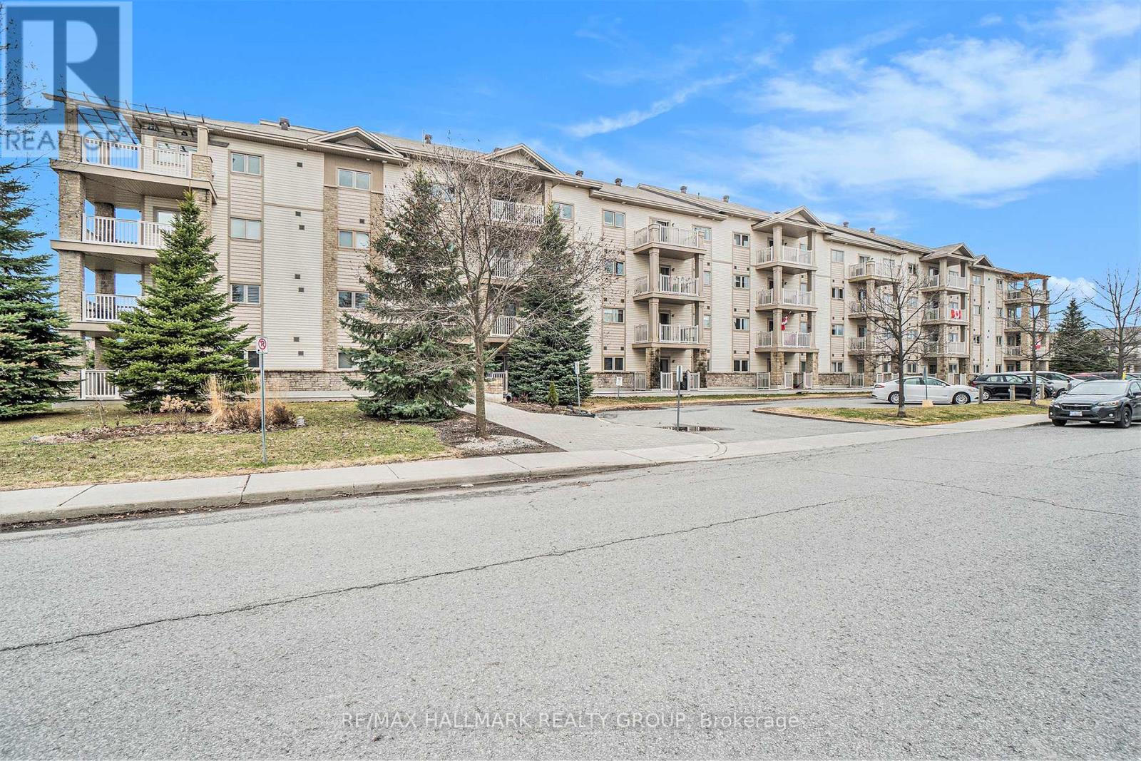 211 - 151 POTTS PRIVATE, Ottawa, Ontario