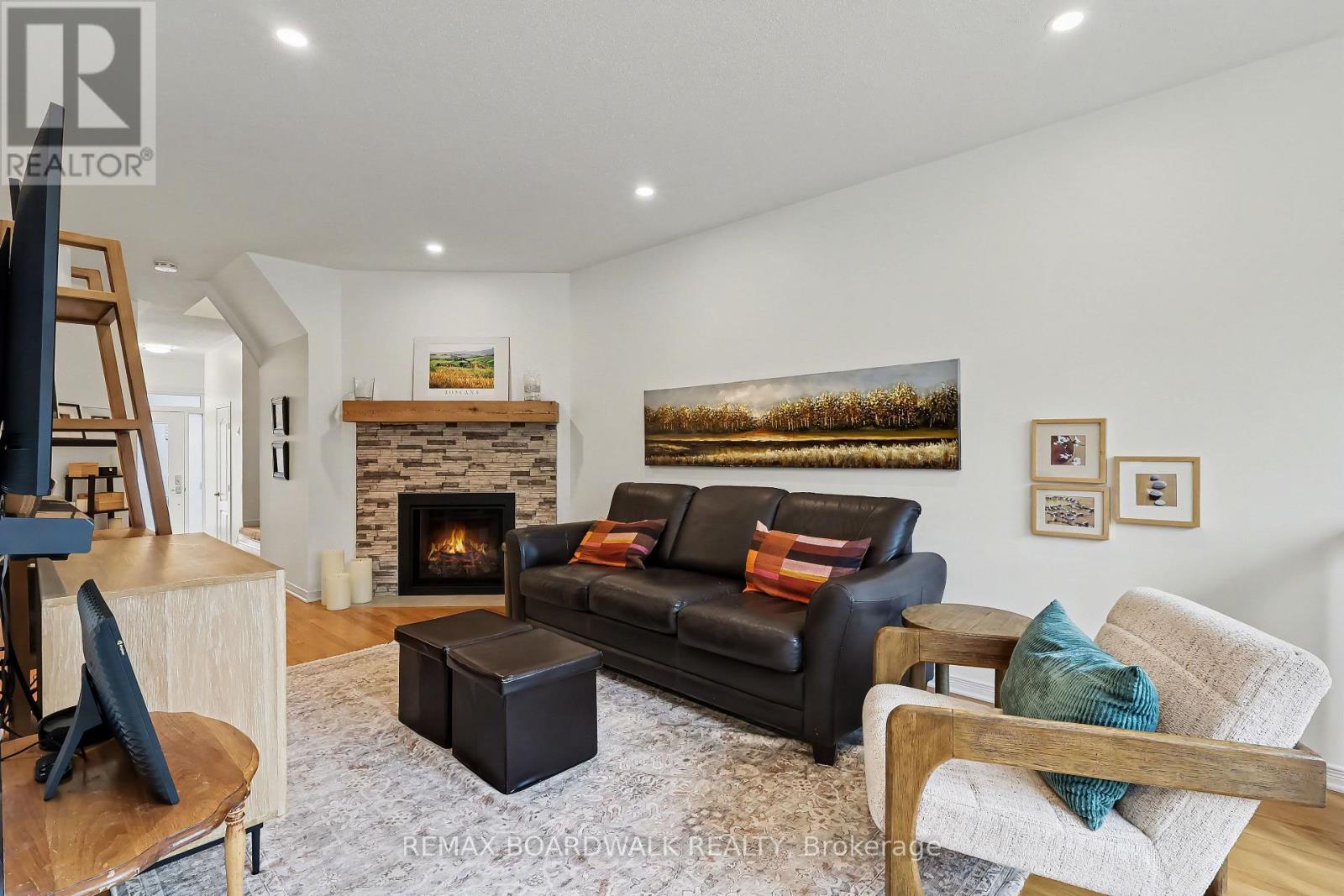 295 Meilleur Private, Ottawa, Ontario  K1L 0A2 - Photo 5 - X13011058