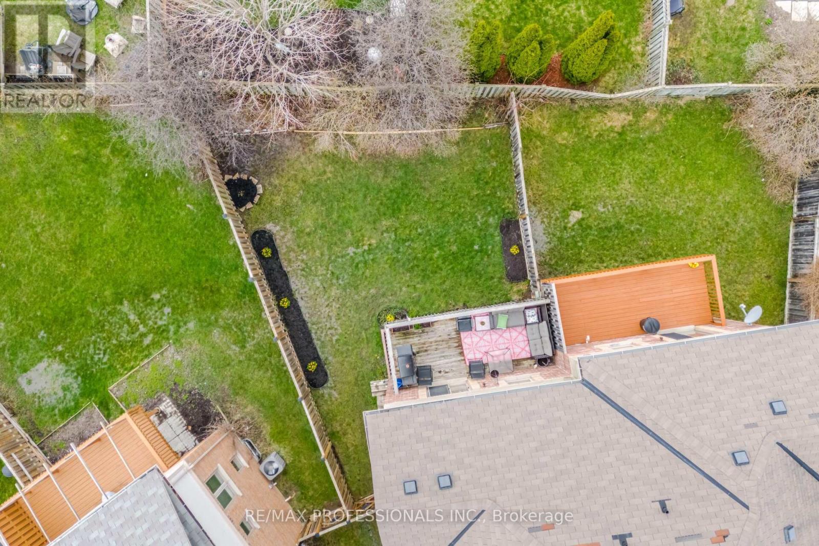 45 Horton Street, Ajax, Ontario  L1Z 1E3 - Photo 45 - E13009530